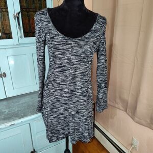 Alya Black Grey Long Sleeve Stretchy Lightweight Mini Dress Small Y2K